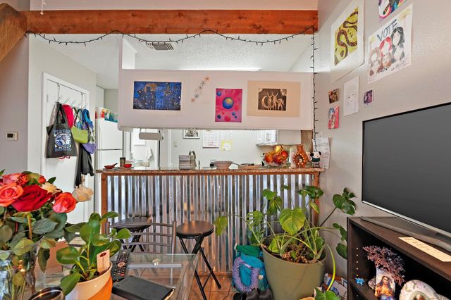 2210 Pearl ST 305, Austin, TX 78705