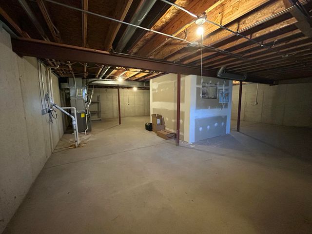 1717 Apple Blossom Drive 3, Munster, IN 46321