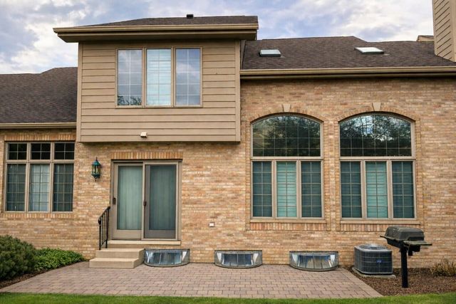 1717 Apple Blossom Drive 3, Munster, IN 46321