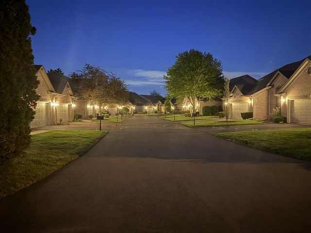 1717 Apple Blossom Drive 3, Munster, IN 46321