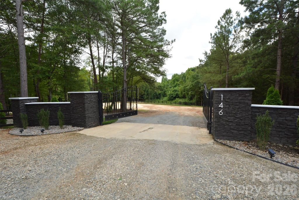 146 Julius Mac Road, Stanley, NC 28164