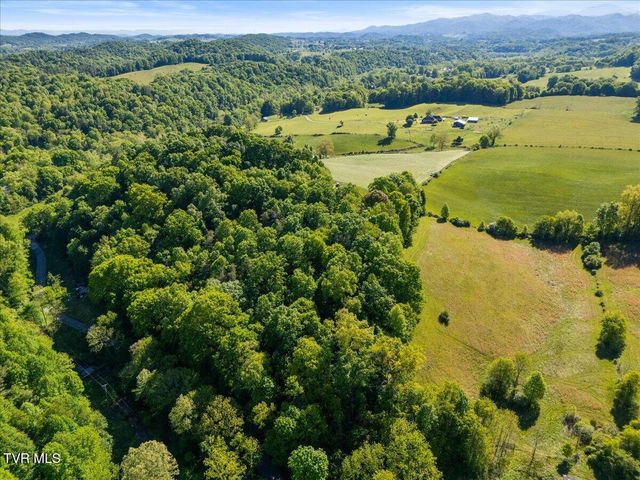21570 Alvarado Road, Abingdon, VA 24211