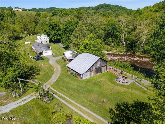21570 Alvarado Road, Abingdon, VA 24211