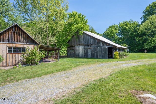 21570 Alvarado Road, Abingdon, VA 24211