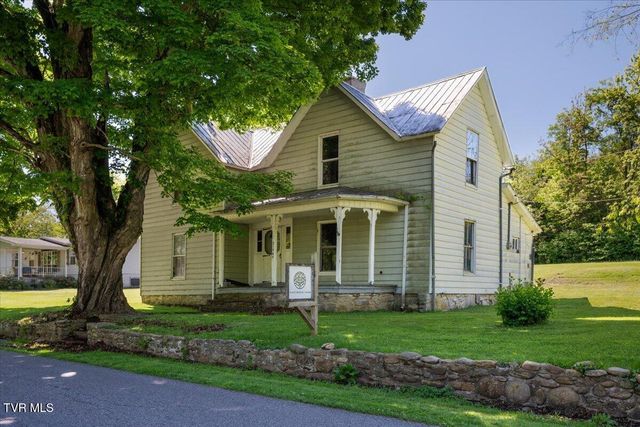 21570 Alvarado Road, Abingdon, VA 24211