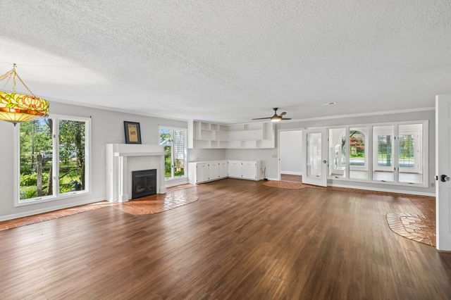 728 S Spring St, Manchester, TN 37355