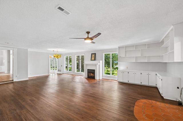 728 S Spring St, Manchester, TN 37355