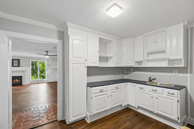 728 S Spring St, Manchester, TN 37355