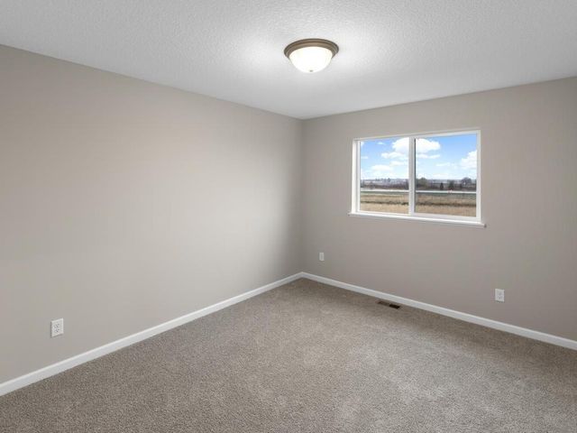 9773 32nd Street NE, Saint Michael, MN 55376