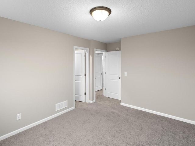 9773 32nd Street NE, Saint Michael, MN 55376