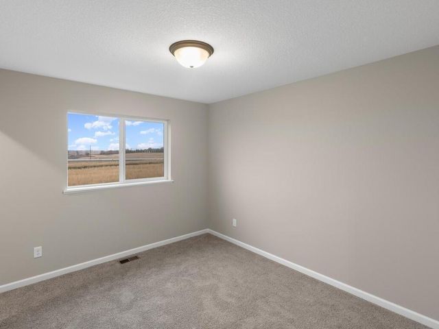 9773 32nd Street NE, Saint Michael, MN 55376