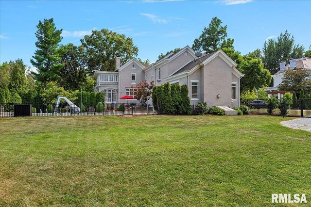 1136 W STATE Street, Jacksonville, IL 62650