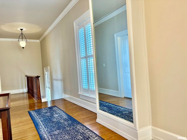 1136 W STATE Street, Jacksonville, IL 62650