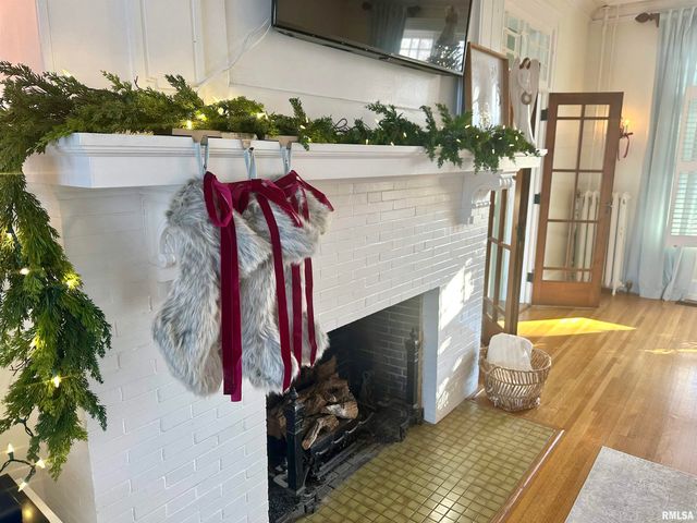 1136 W STATE Street, Jacksonville, IL 62650