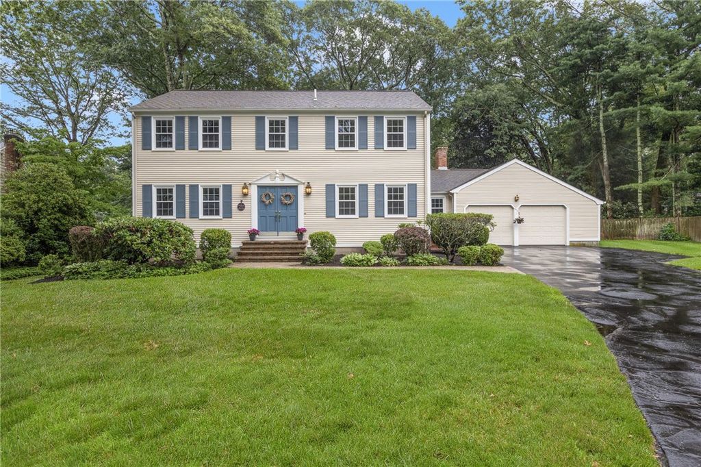 475 Red Chimney Drive, Warwick, RI 02886