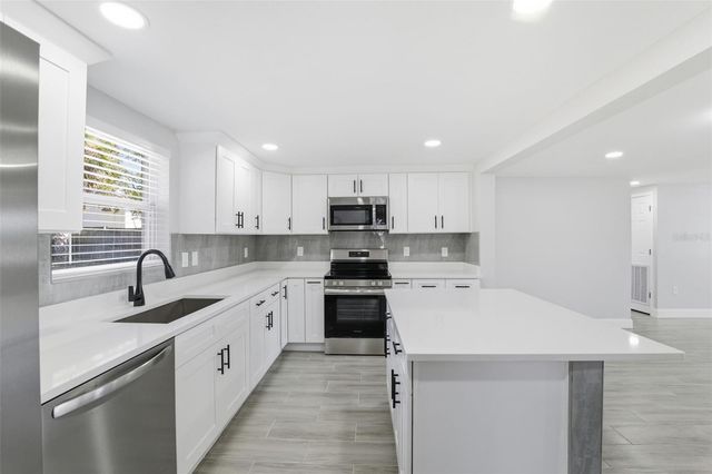 7213 COUNTRY CLUB DRIVE, Hudson, FL 34667