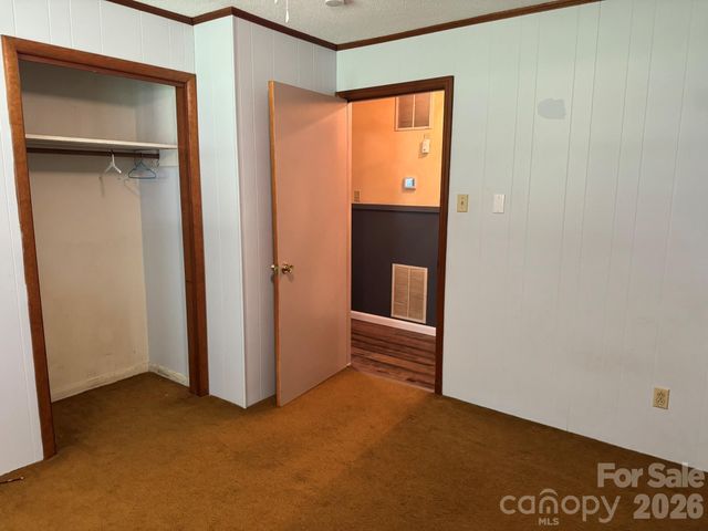 85 Meadowcreek Loop, Stony Point, NC 28678