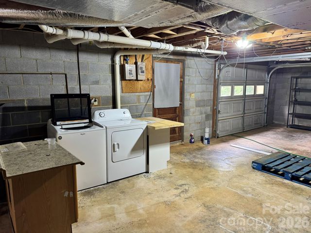 85 Meadowcreek Loop, Stony Point, NC 28678