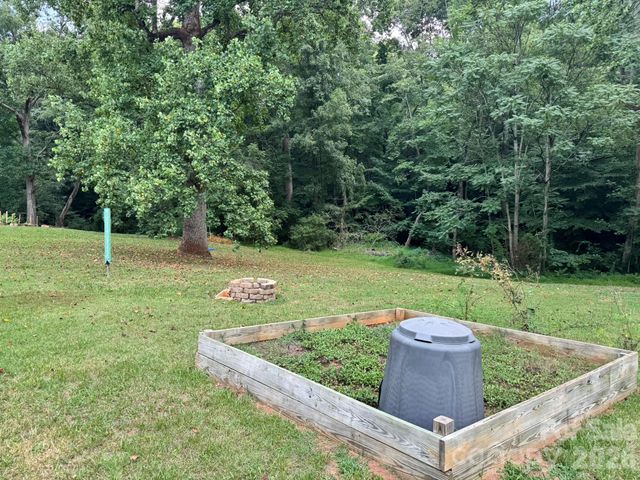 85 Meadowcreek Loop, Stony Point, NC 28678