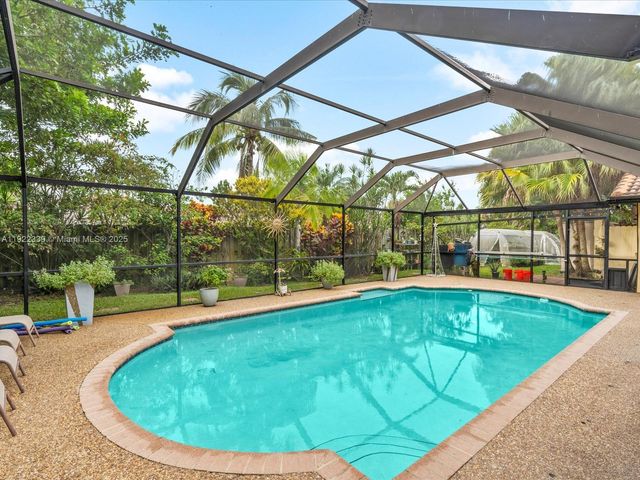 16621 Royal Poinciana Ct, Weston, FL 33326