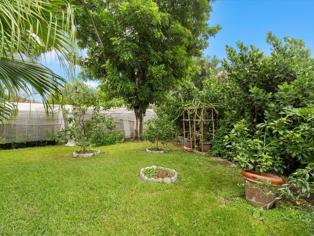16621 Royal Poinciana Ct, Weston, FL 33326