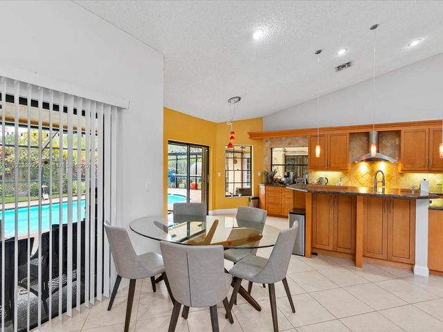 16621 Royal Poinciana Ct, Weston, FL 33326