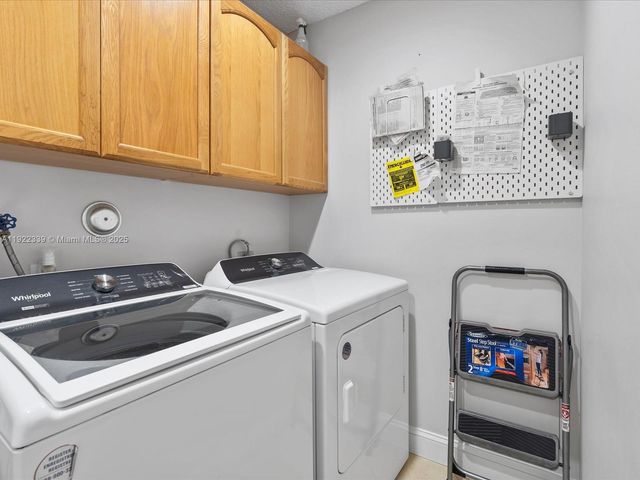 16621 Royal Poinciana Ct, Weston, FL 33326