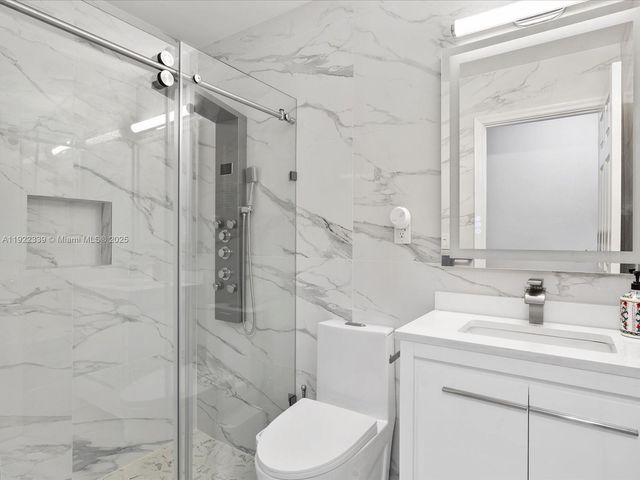 16621 Royal Poinciana Ct, Weston, FL 33326