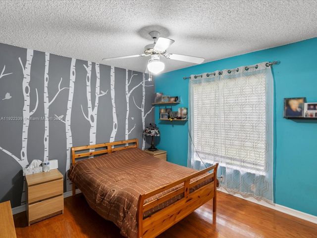 16621 Royal Poinciana Ct, Weston, FL 33326