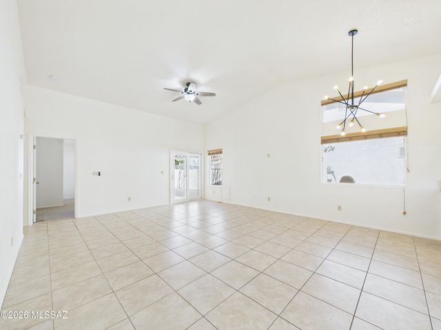 4763 W Latchstring Court, Tucson, AZ 85741