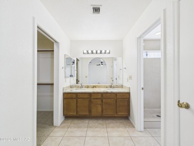 4763 W Latchstring Court, Tucson, AZ 85741
