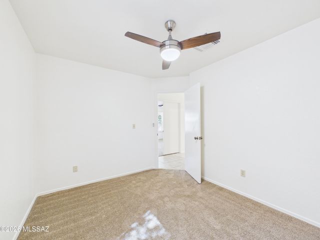 4763 W Latchstring Court, Tucson, AZ 85741