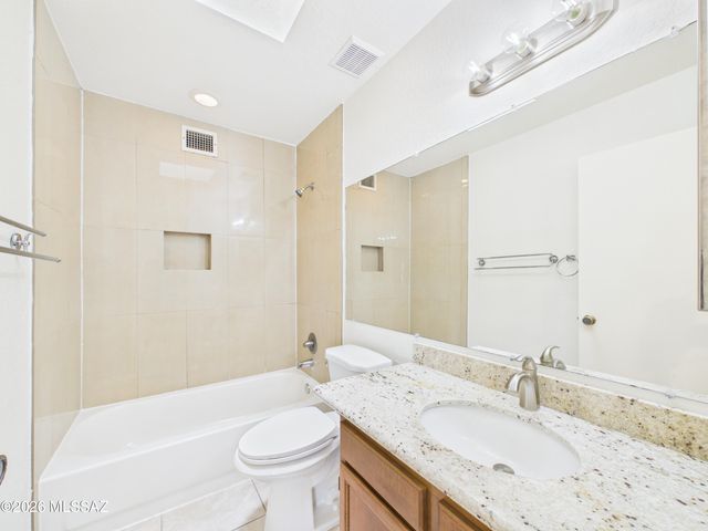 4763 W Latchstring Court, Tucson, AZ 85741