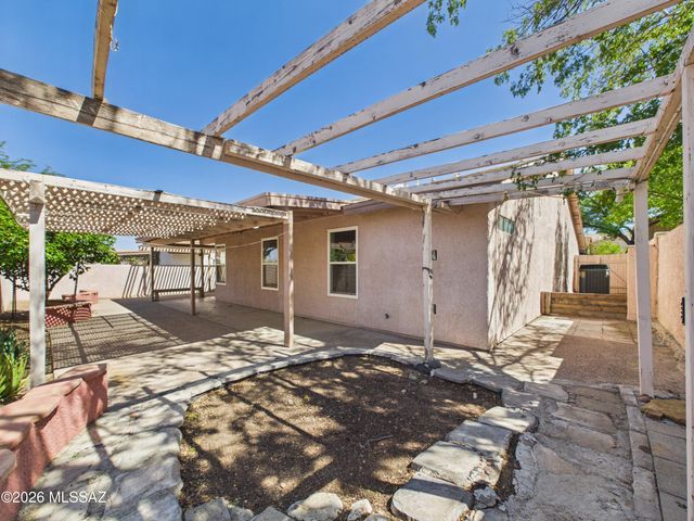 4763 W Latchstring Court, Tucson, AZ 85741
