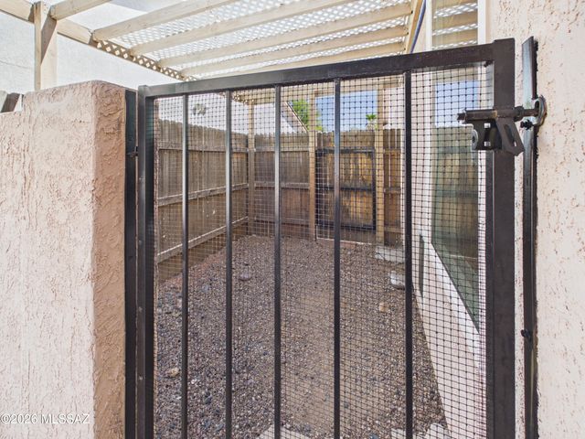 4763 W Latchstring Court, Tucson, AZ 85741