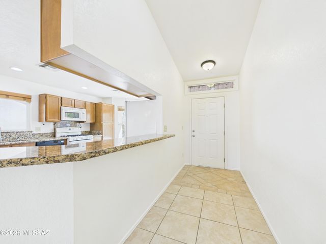 4763 W Latchstring Court, Tucson, AZ 85741