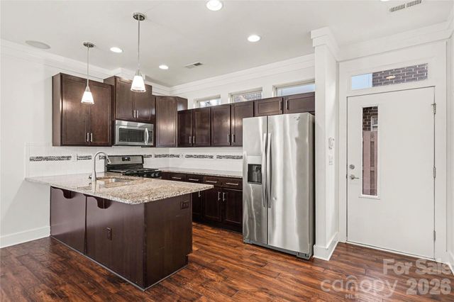 3509 Artists Way, Charlotte, NC 28205