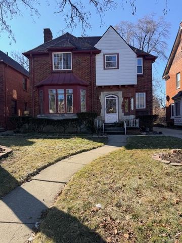 18303 Santa Barbara Drive, Detroit, MI 48221