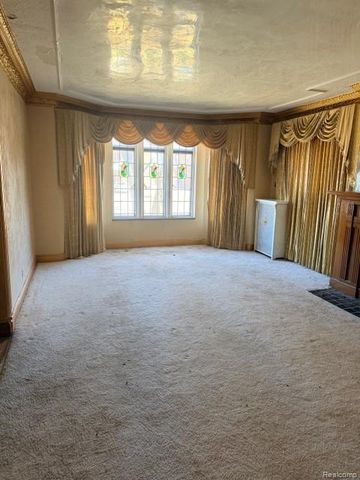 18303 Santa Barbara Drive, Detroit, MI 48221