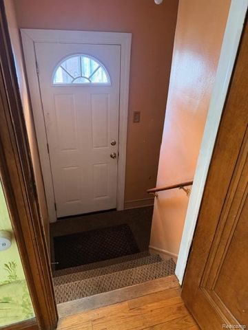 18303 Santa Barbara Drive, Detroit, MI 48221