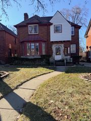 18303 Santa Barbara Drive, Detroit, MI 48221