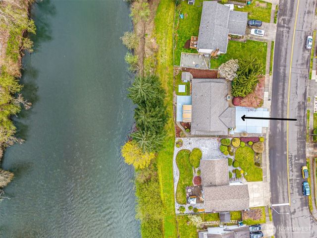 1808 Riverview Drive NE, Auburn, WA 98002