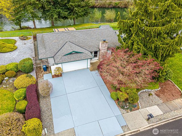 1808 Riverview Drive NE, Auburn, WA 98002