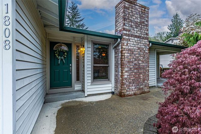 1808 Riverview Drive NE, Auburn, WA 98002