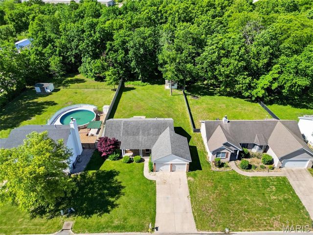 10 Eldorado Drive, Moscow Mills, MO 63362