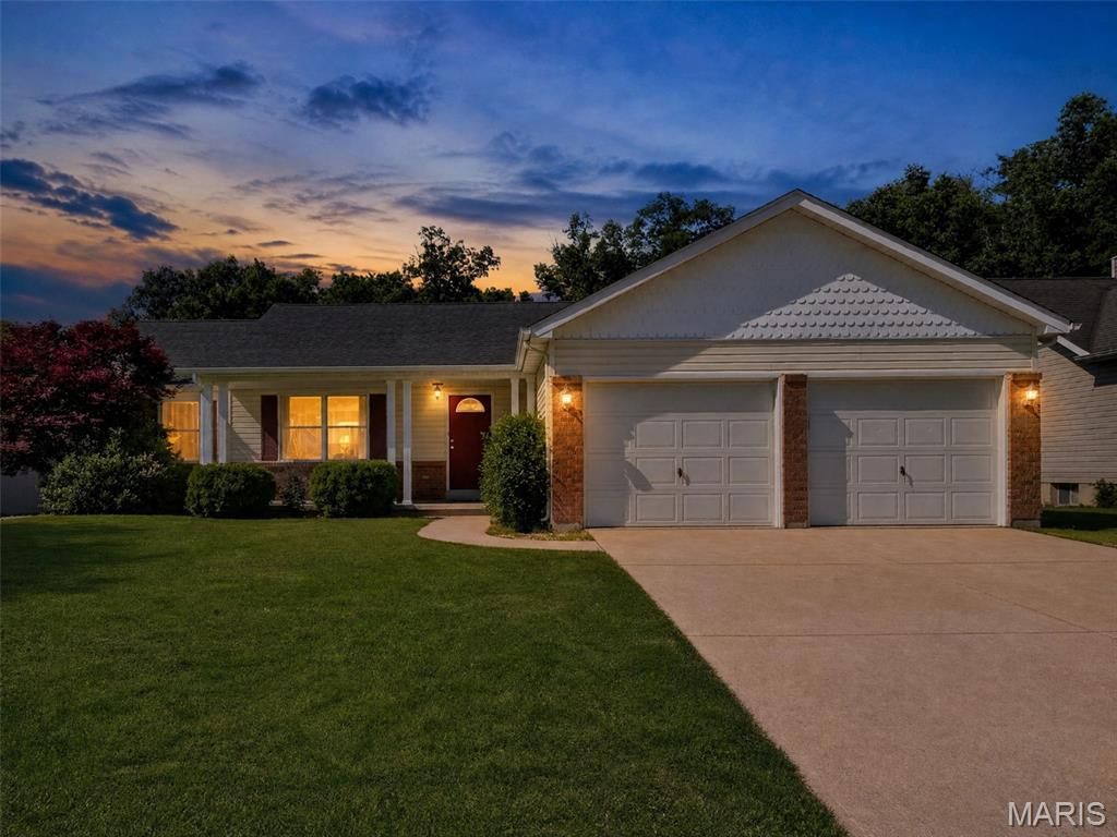 10 Eldorado Drive, Moscow Mills, MO 63362