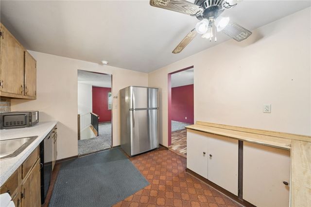 506 Malabar Dr, Plum Boro, PA 15239