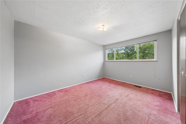 506 Malabar Dr, Plum Boro, PA 15239