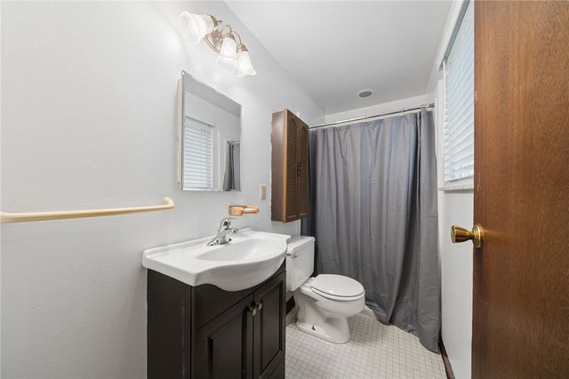 506 Malabar Dr, Plum Boro, PA 15239