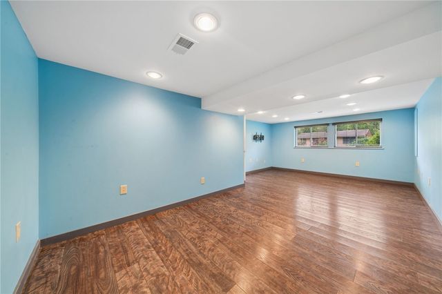 506 Malabar Dr, Plum Boro, PA 15239